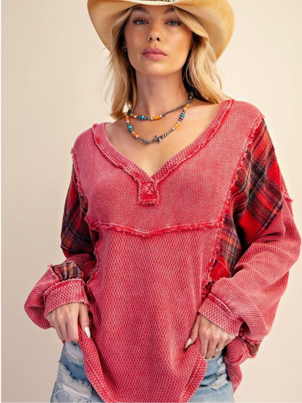 💕Women's Boho Red Plaid Mixed-Knit V-Neck Top - Picture 3 of 8